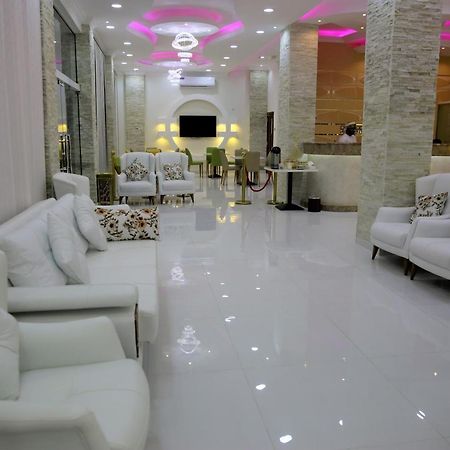 Al Deafah Hotel Apartment الضيافة للشقق الفندقية アル・ブライミ エクステリア 写真